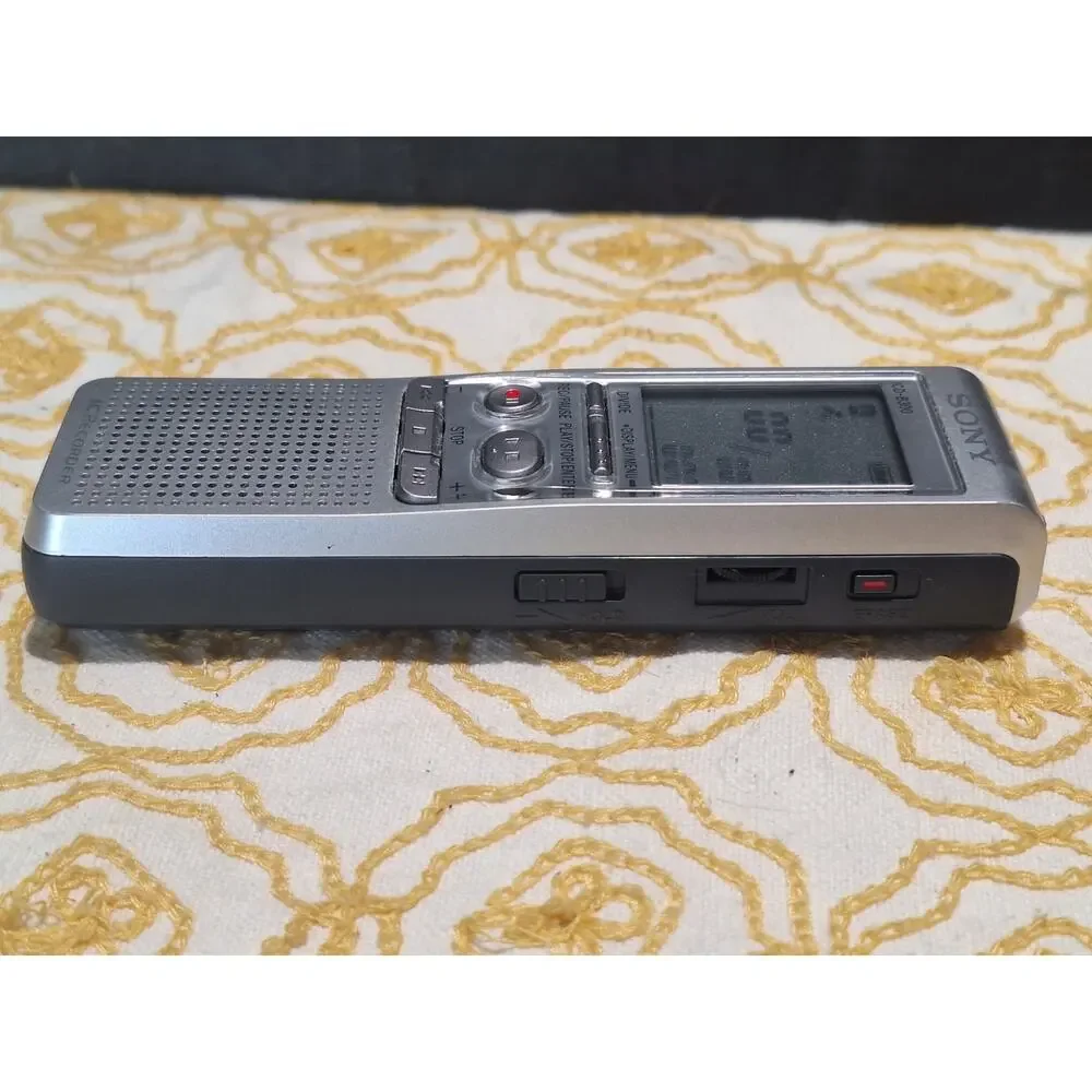 Sony ICD-B300 Digital Voice IC Recorder Tested Working w Original Manual 2005 NM